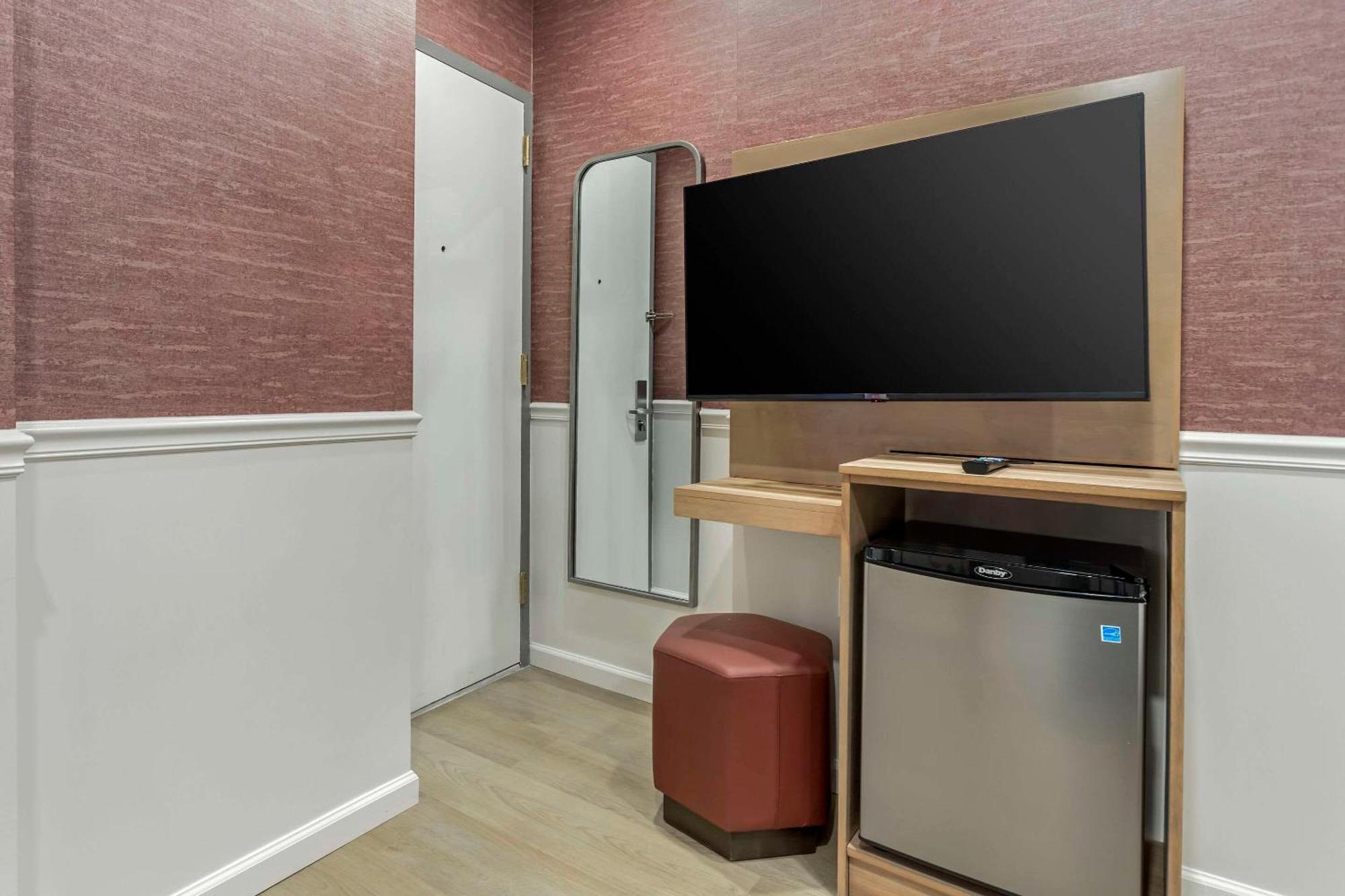 The Mayfair Hotel Times Square, Ascend Hotel Collection New York Dış mekan fotoğraf