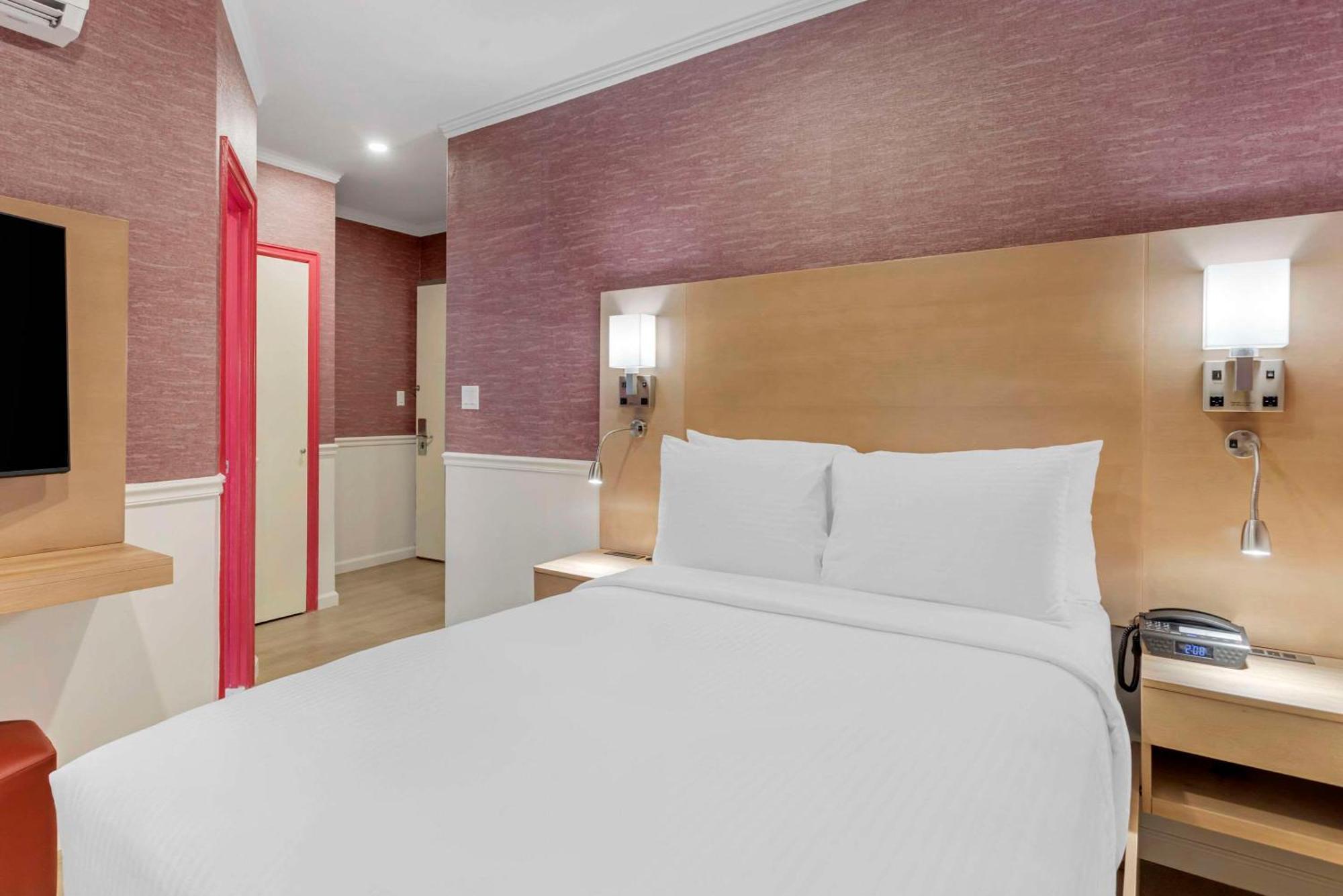 The Mayfair Hotel Times Square, Ascend Hotel Collection New York Dış mekan fotoğraf